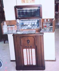 Bar, open