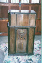 Radiobar Before, front, closed