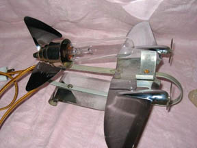 Electrical Mechanism of the DC3 Lamp