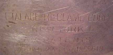 Etalage Mystery Clock - Nameplate