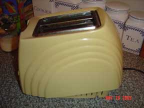 Fiesta Toaster side
